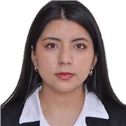 Profesora de primaria y secundaria, graduada en economía.